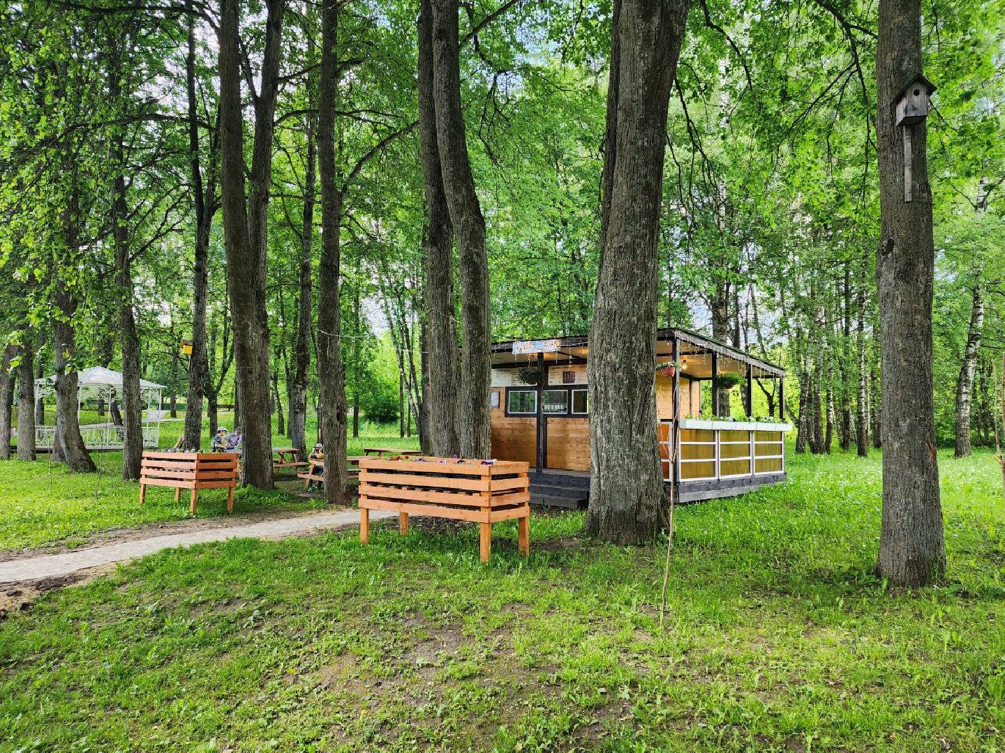 чехов, экономика, кафе с верандой, выпечка, госуслуги,