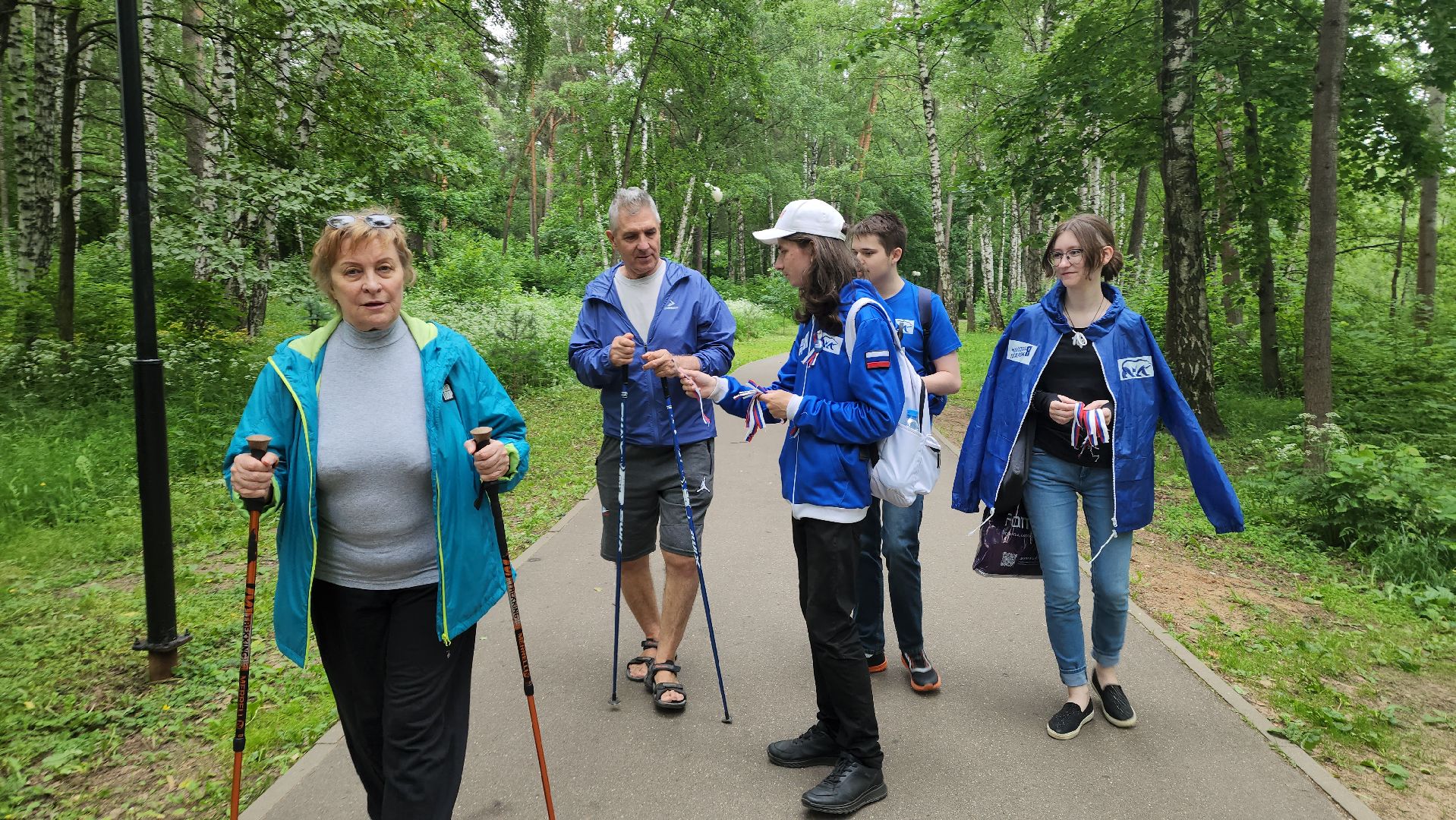 молодая гвардия, день россии, триколор, ленточка,