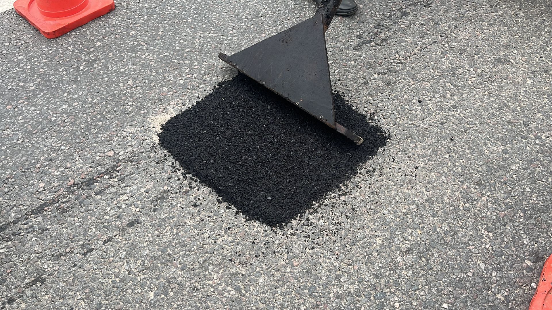 дорога, дороги, ремонт, ремонт дорог, ямы, ямы на дорогах, ямочный ремонт,