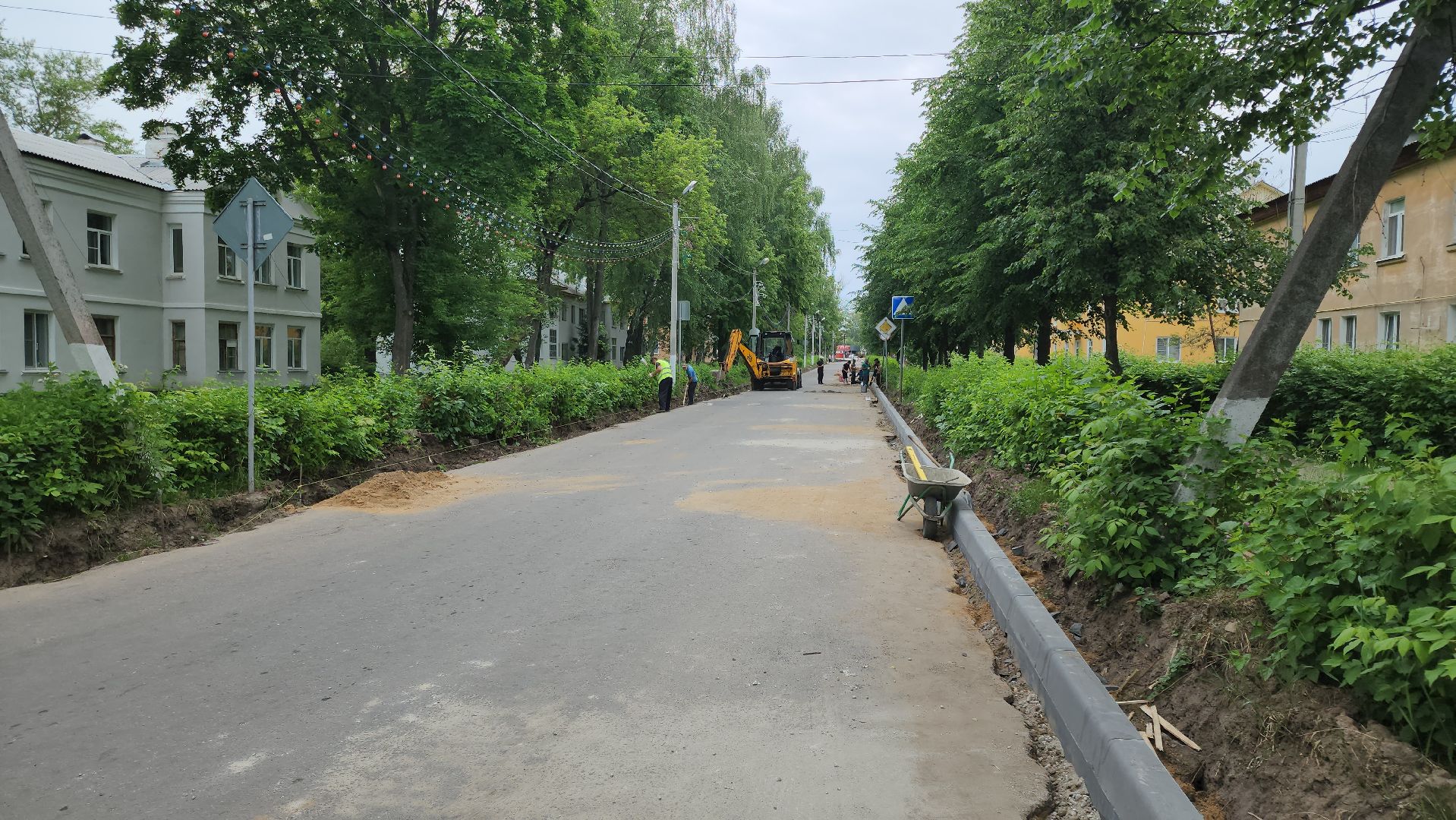 кашира, ожерелье, улица советская, ремонт дороги, бортовой камень, бордюры, парк дубовая роща,