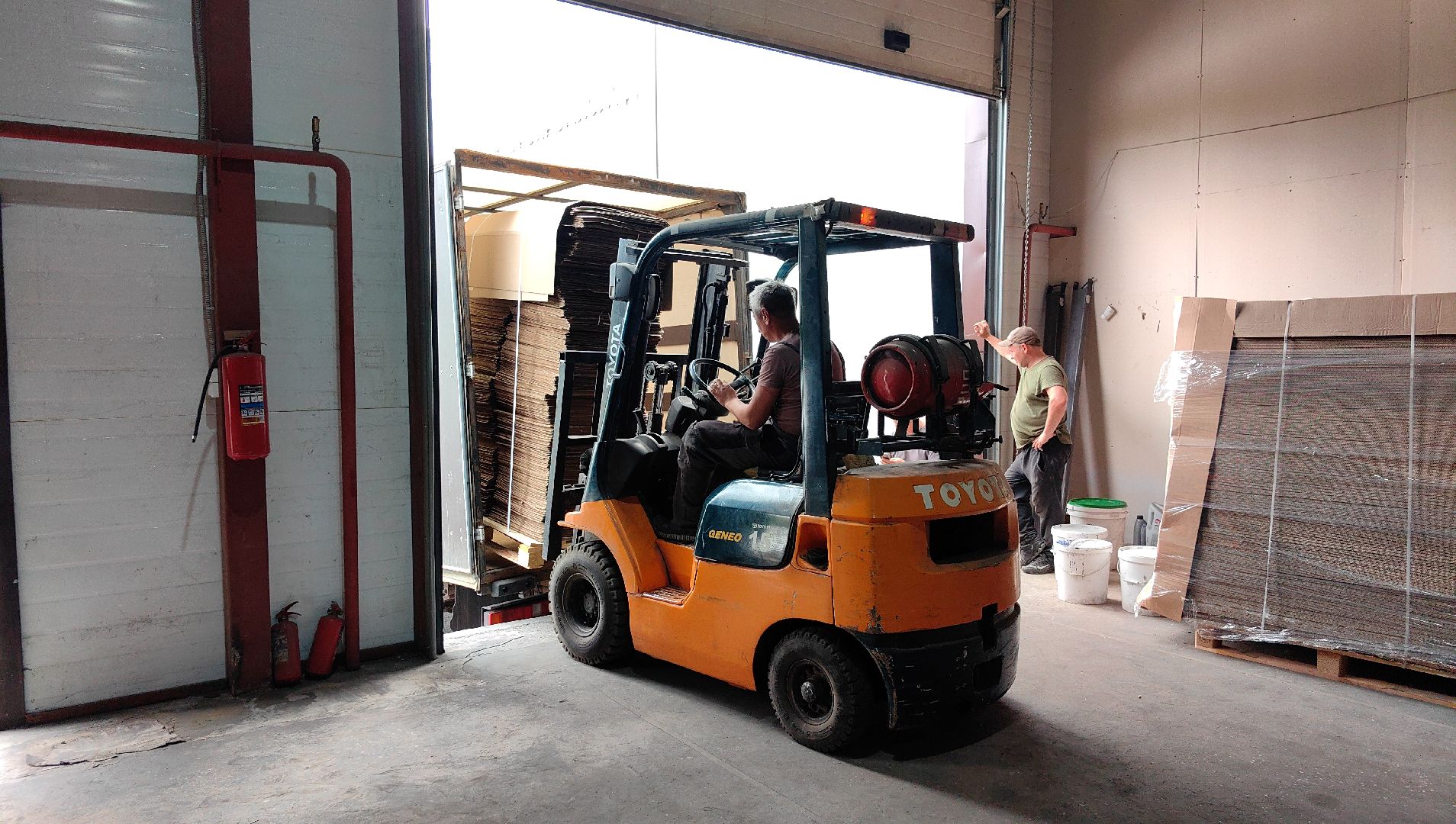 картон, производство, хитбокс, упаковка, день предпринимательства, щёлково,