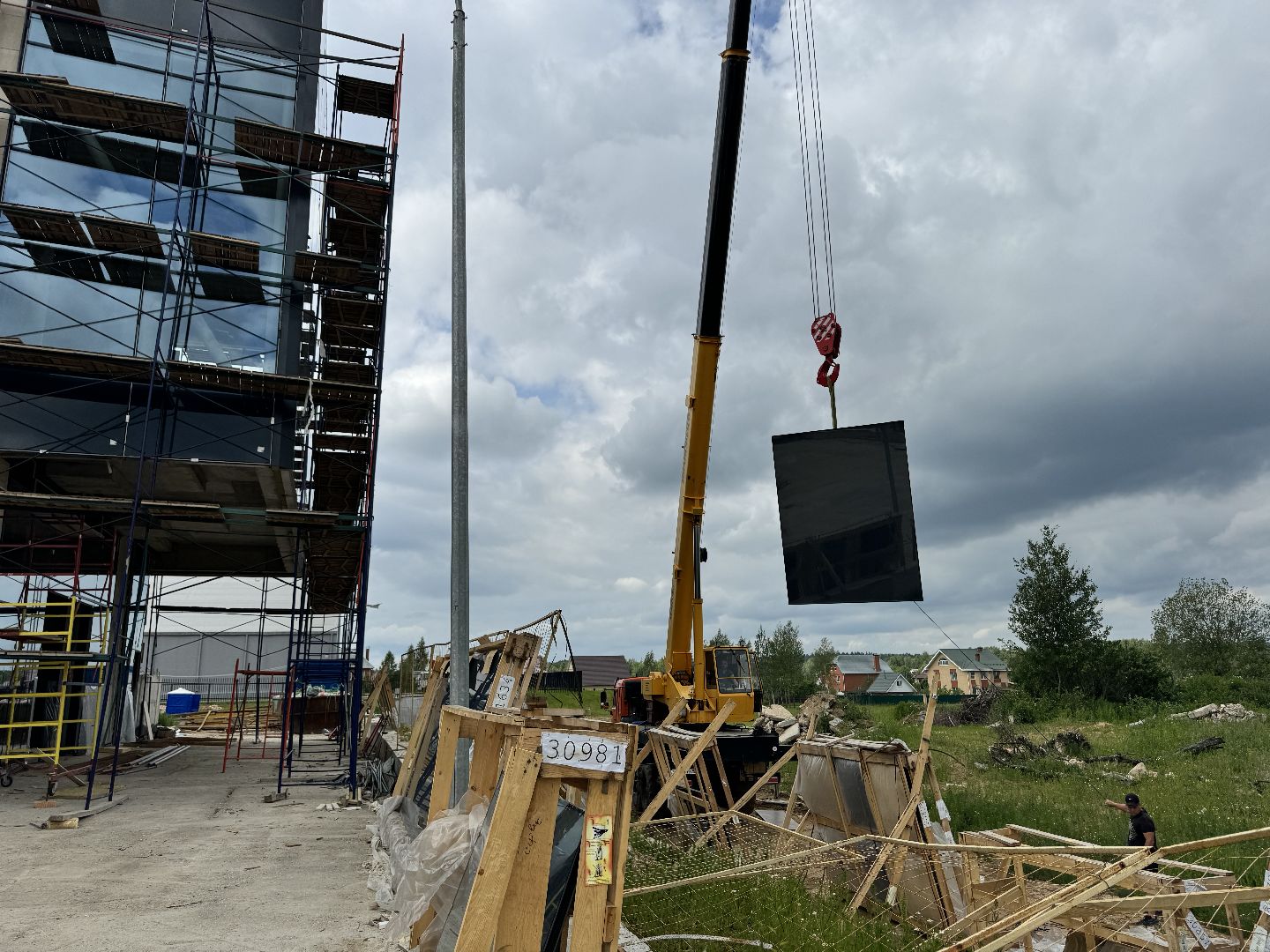 шаховская, дворец торжеств, строительство, остекление,