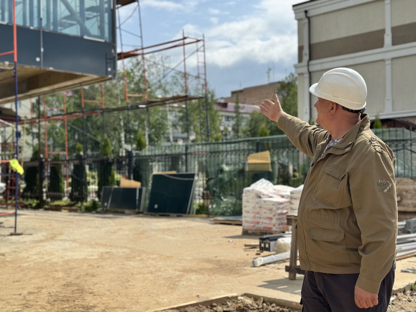 шаховская, дворец торжеств, строительство, остекление,