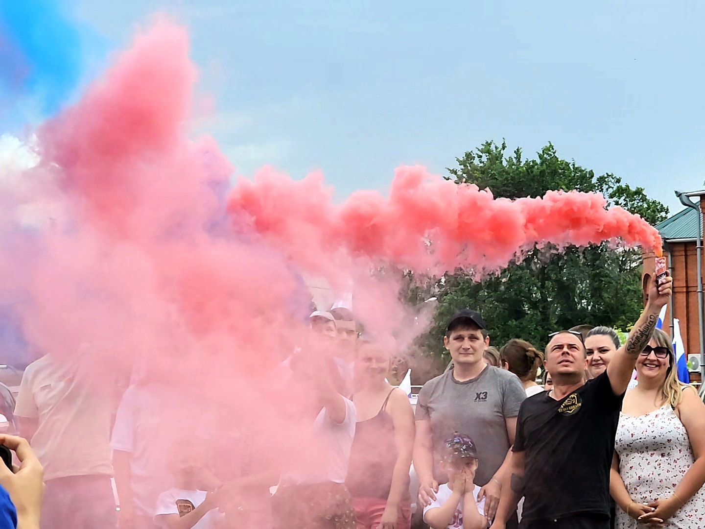 Луховицы, автопробег, день россии, триколор,