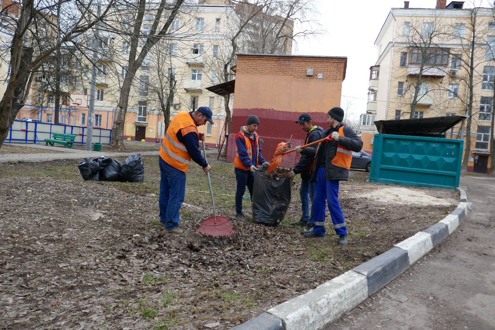 Подольск, уборка территорий, чистый двор, управляющая компания