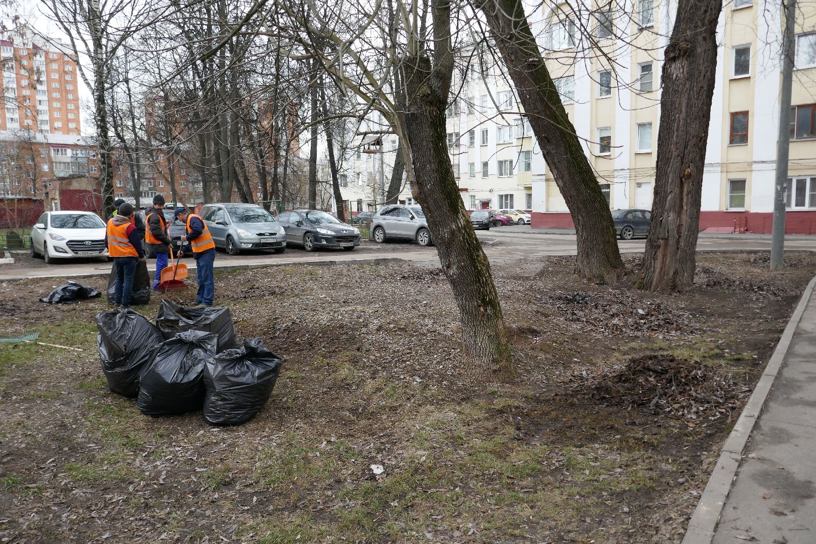 Подольск, уборка территорий, чистый двор, управляющая компания