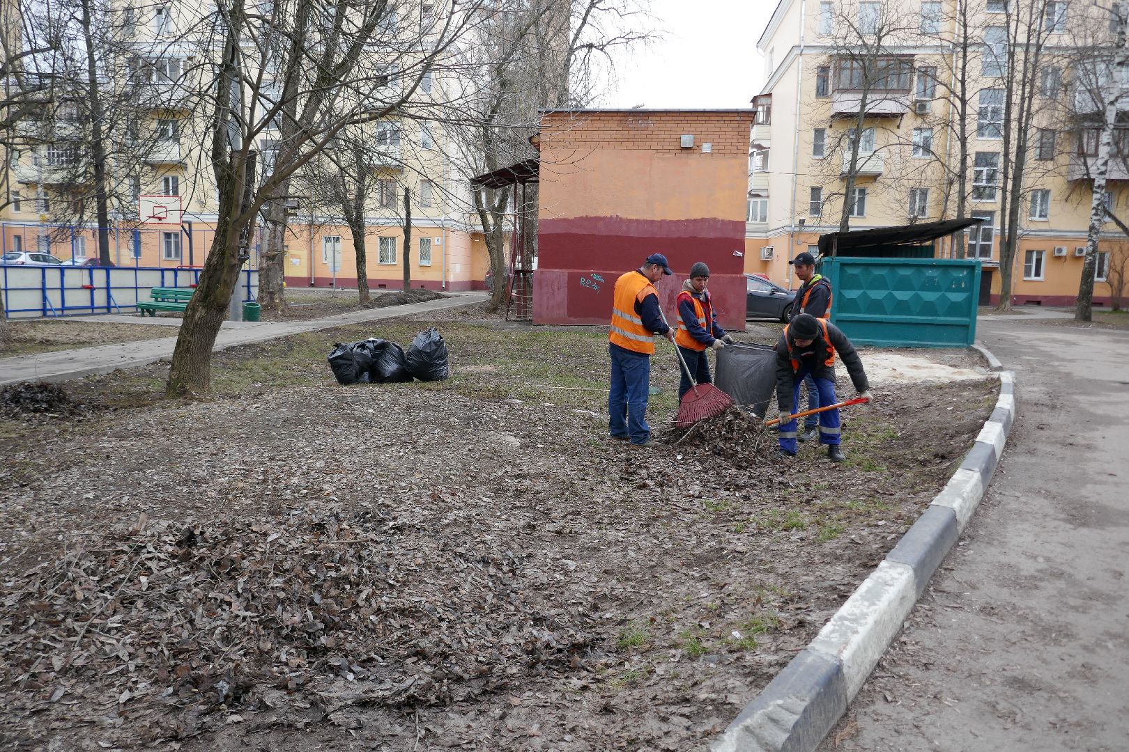 Подольск, уборка территорий, чистый двор, управляющая компания