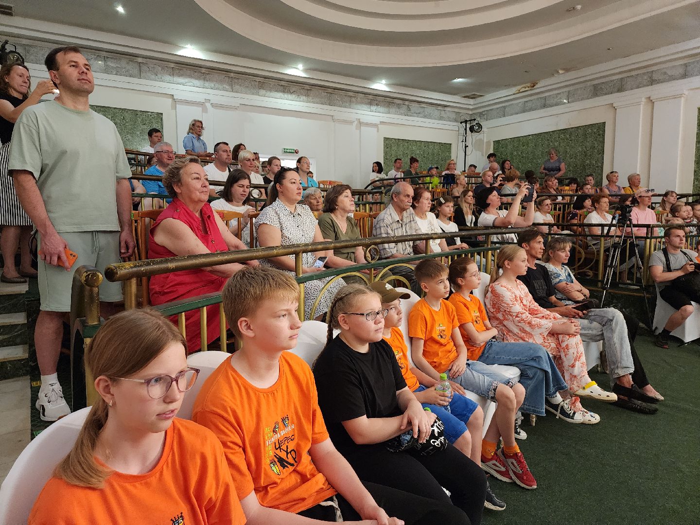 серпухов, подмосковье, акция гимн россии, день россии, день россии 2024,