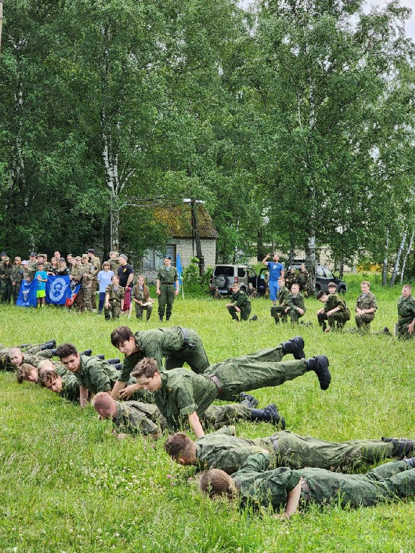 чехов, день россии, праздник, аэродром волосово, десантники,