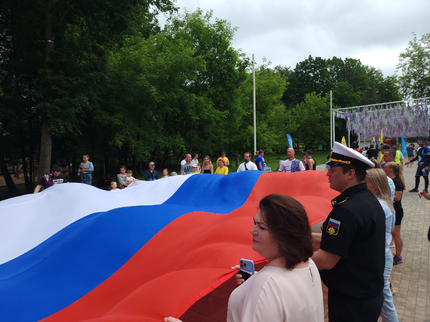 день россии, флаг россии, флешмоб,