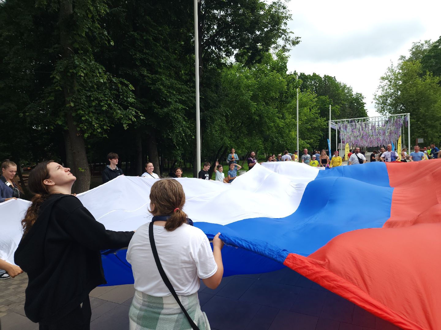 день россии, флаг россии, флешмоб,