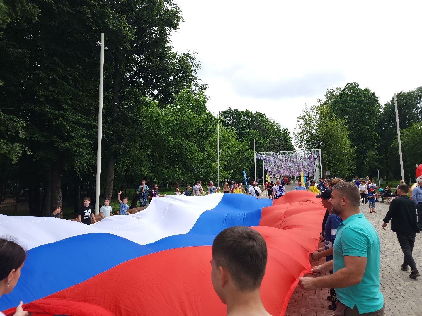 день россии, флаг россии, флешмоб,