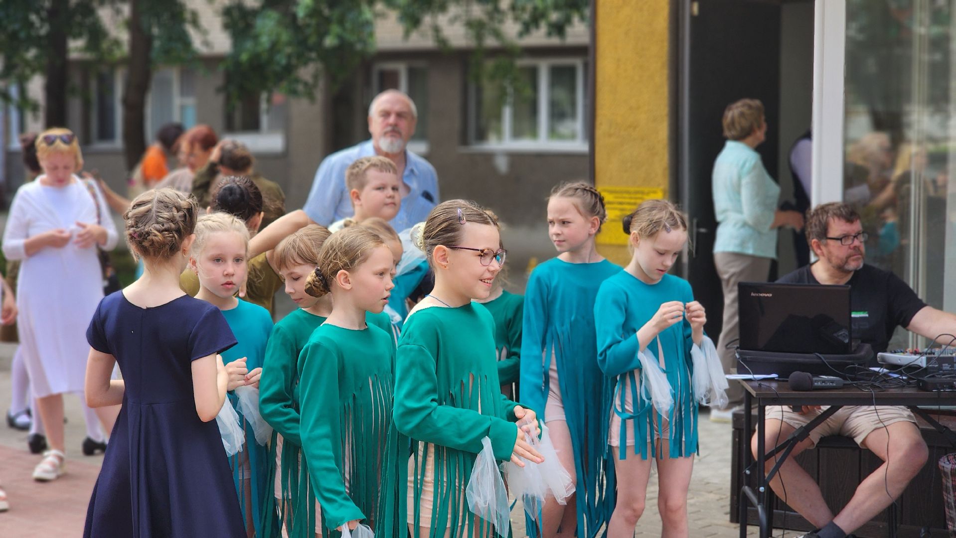 день россии 2024, протвинский арбат, праздник, концерт, дк протон,