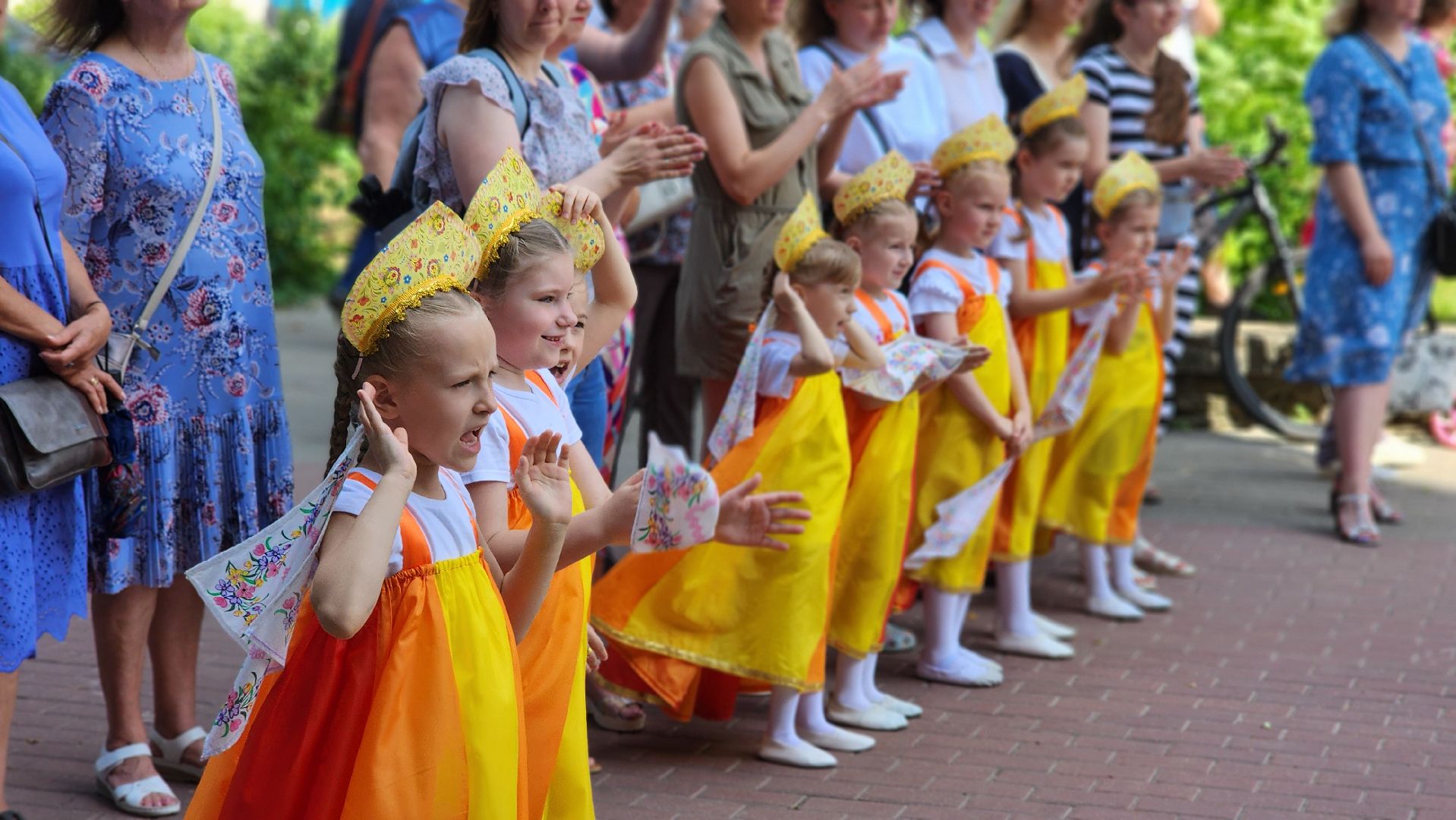 день россии 2024, протвинский арбат, праздник, концерт, дк протон,