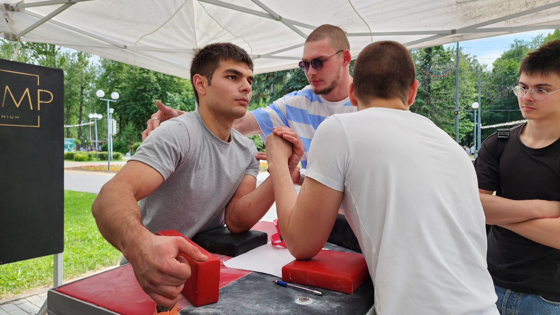 кашира, городской парк, день россии, соревнования, армрестлинг, строгий подъем на бицепс, спорт, фитнес,