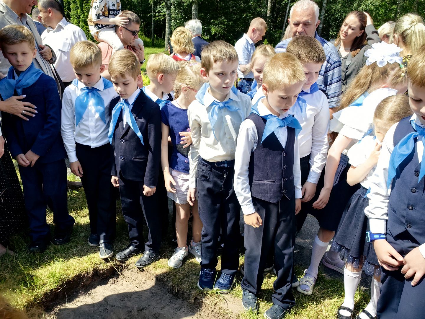 день россии 2024, капсула времени, послания будущим поколениям, памятник Гагарина, лётчик, звездный городок,