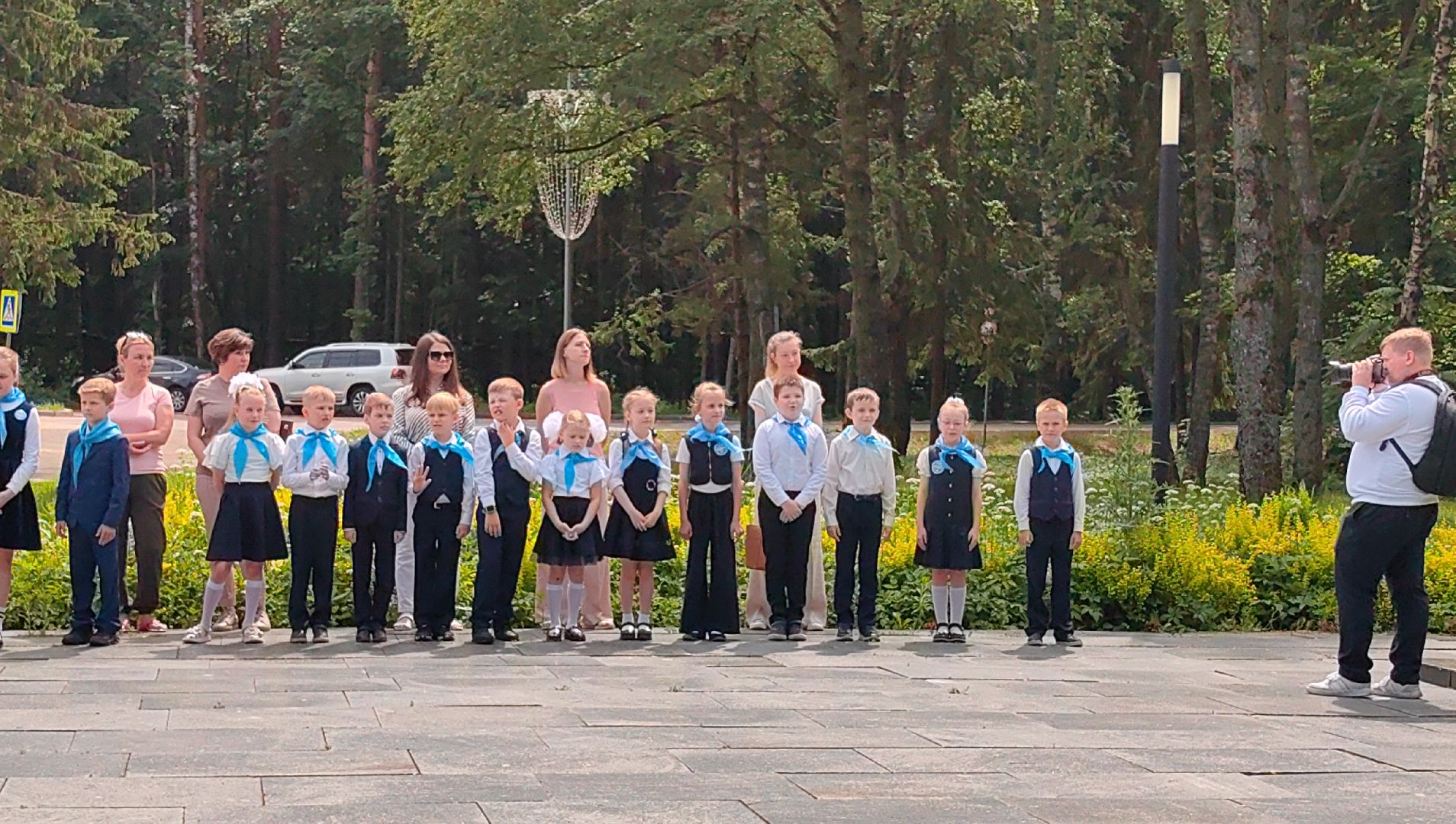 день россии 2024, капсула времени, послания будущим поколениям, памятник Гагарина, лётчик, звездный городок,