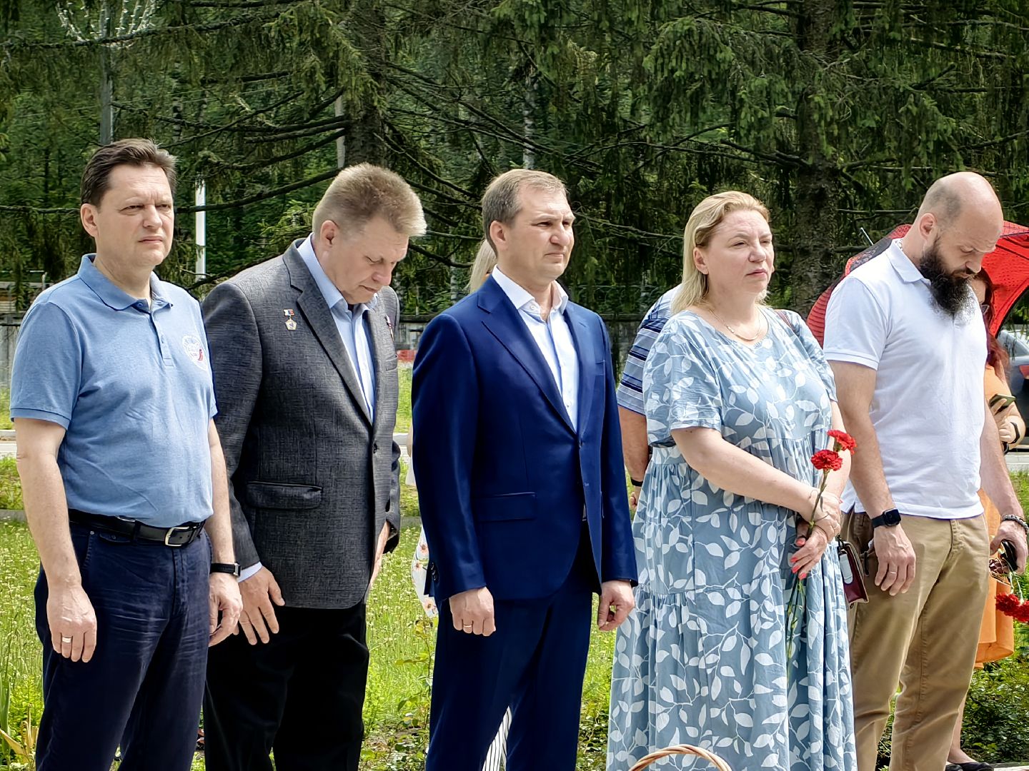 день россии 2024, капсула времени, послания будущим поколениям, памятник Гагарина, лётчик, звездный городок,