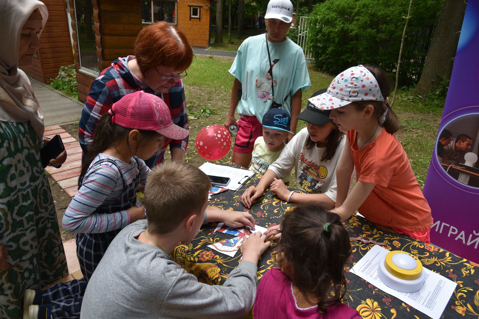 лотошино, лотошинский парк, день россии, лотошинская библиотека, парки подмосковья,