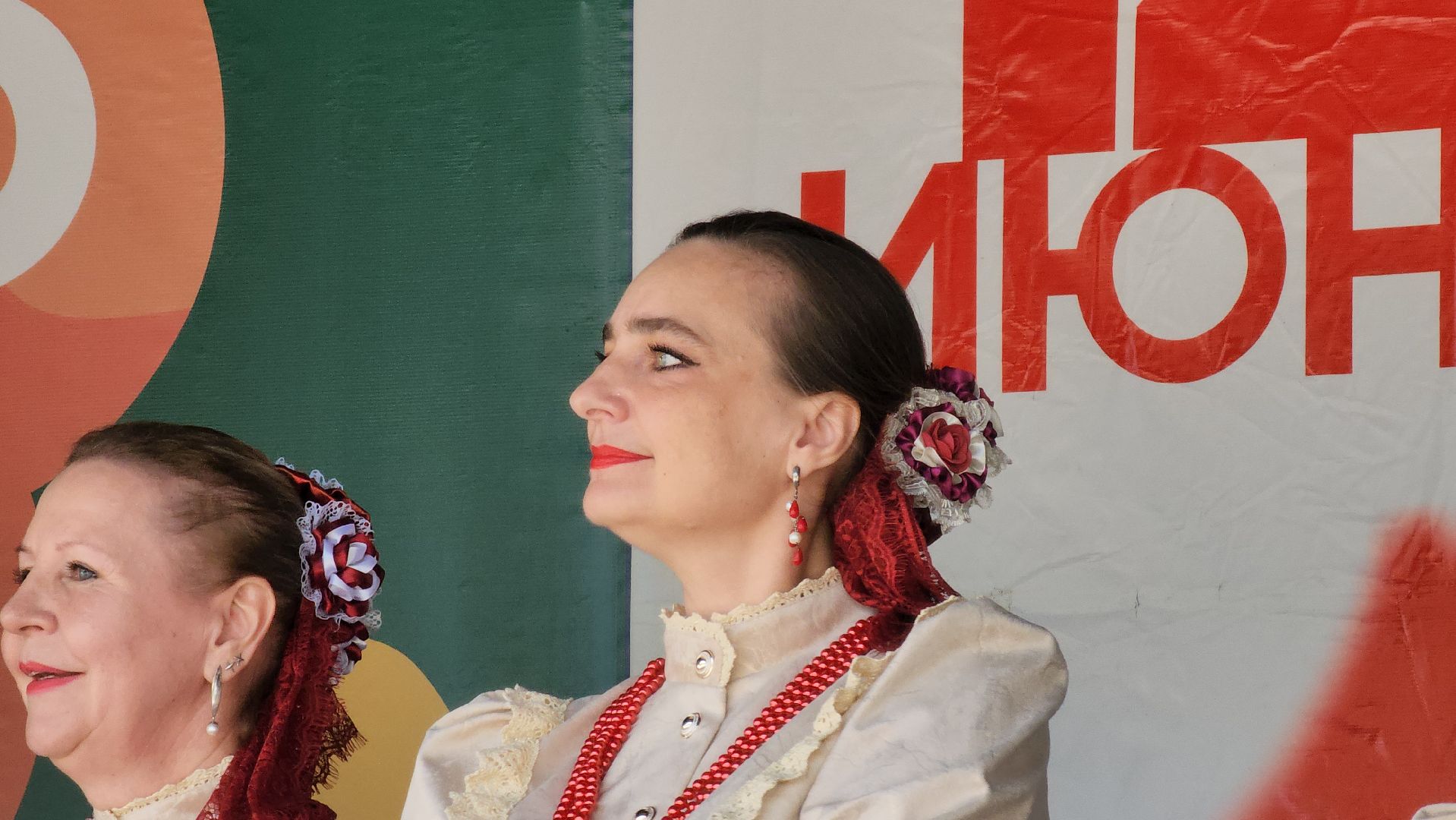 кашира, день россии, городской парк, блины, иван-чай, мед, сметана, русская община, казачьи песни, веселые старты,