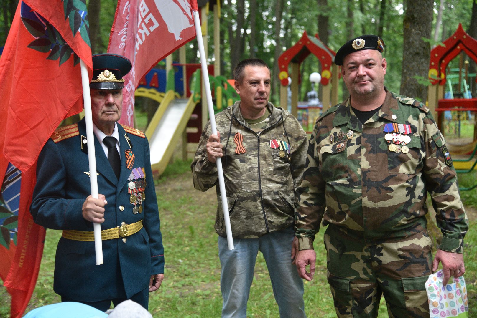 лотошино, лотошинский парк, сво, память о героях спецоперации, парки подмосковья, день россии,