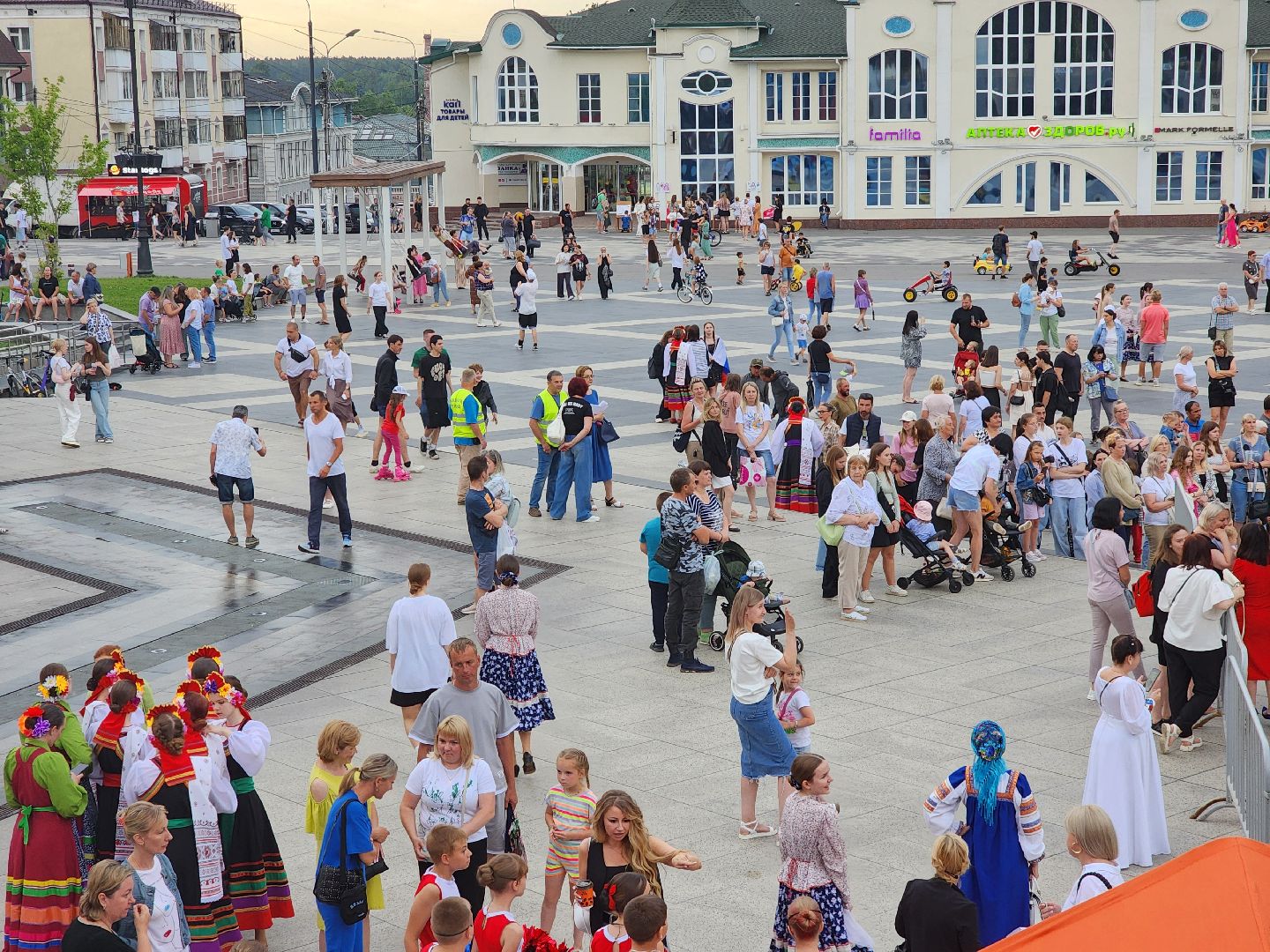 ногинск, концерт, день россии, общество, жители, праздник, фонтаны,