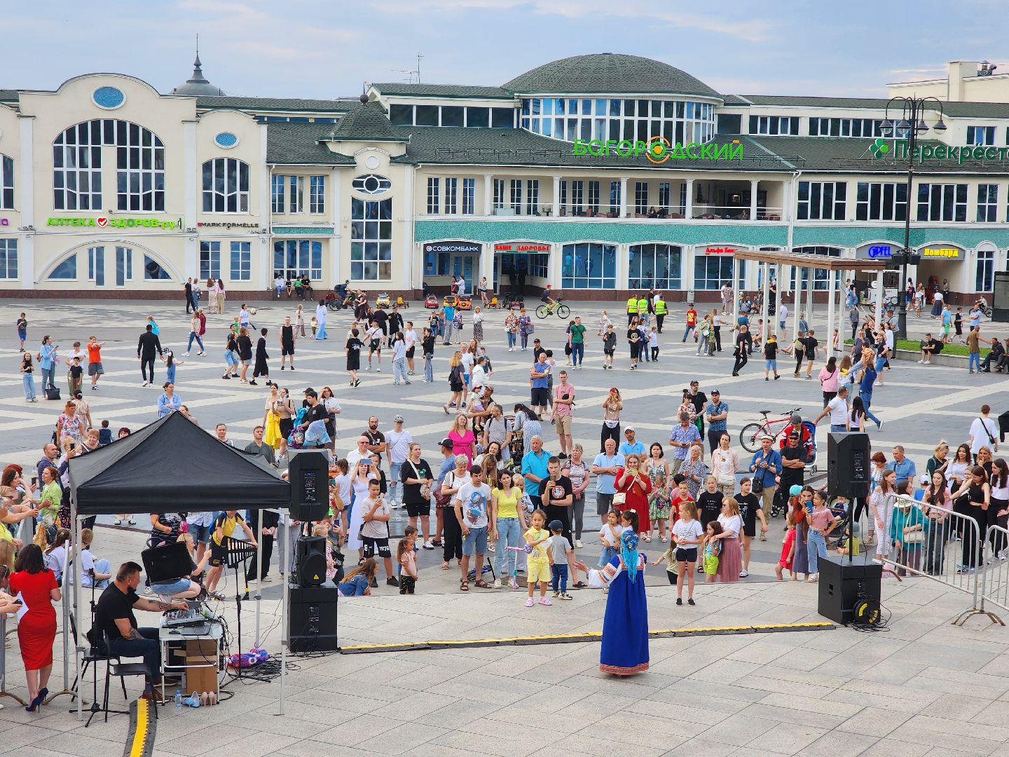 ногинск, концерт, день россии, общество, жители, праздник, фонтаны,