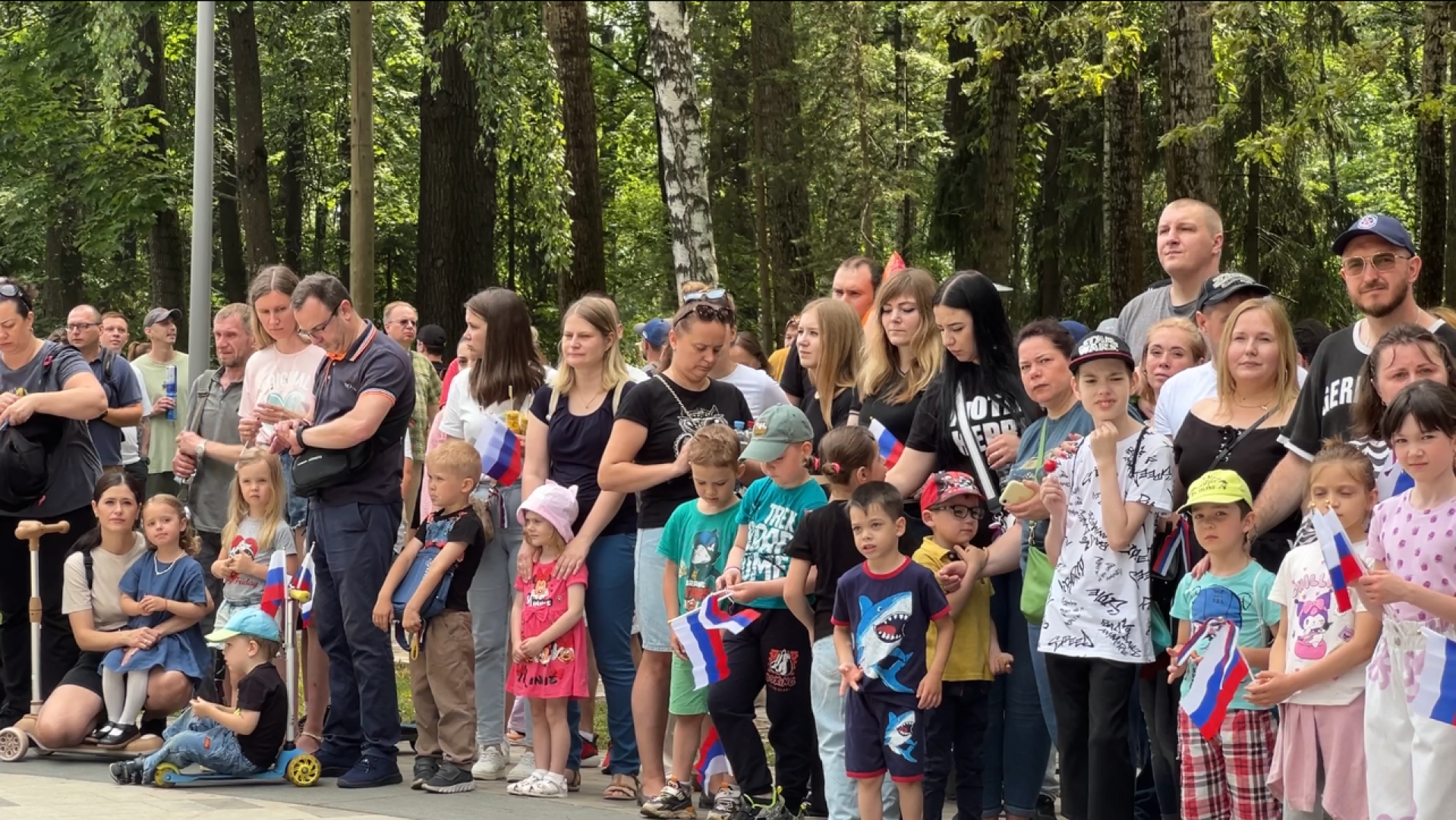 химки, общество, день россии, праздник в парке,