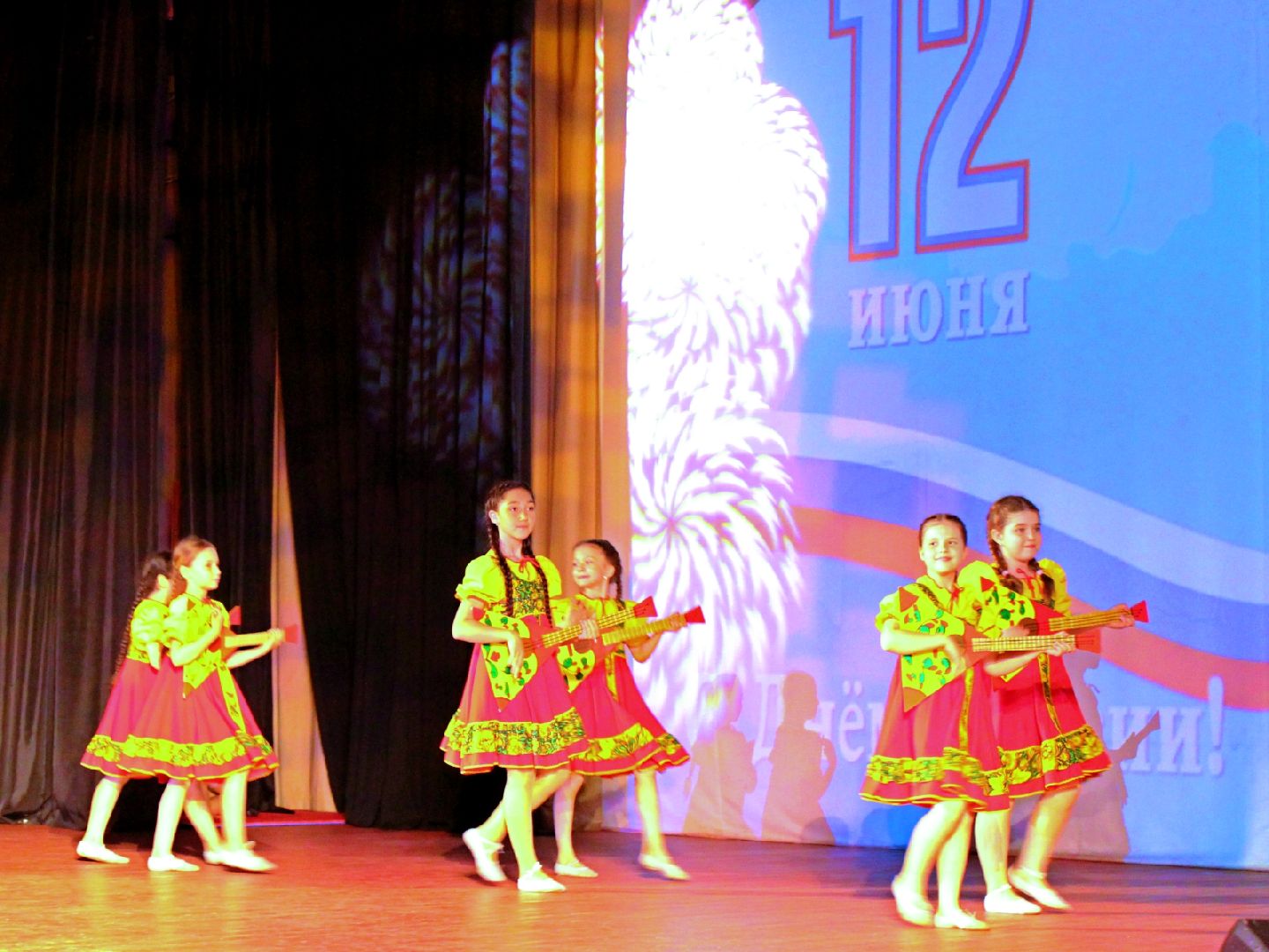 пушкино, день россии, концерт, народные песни, творческие коллективы,