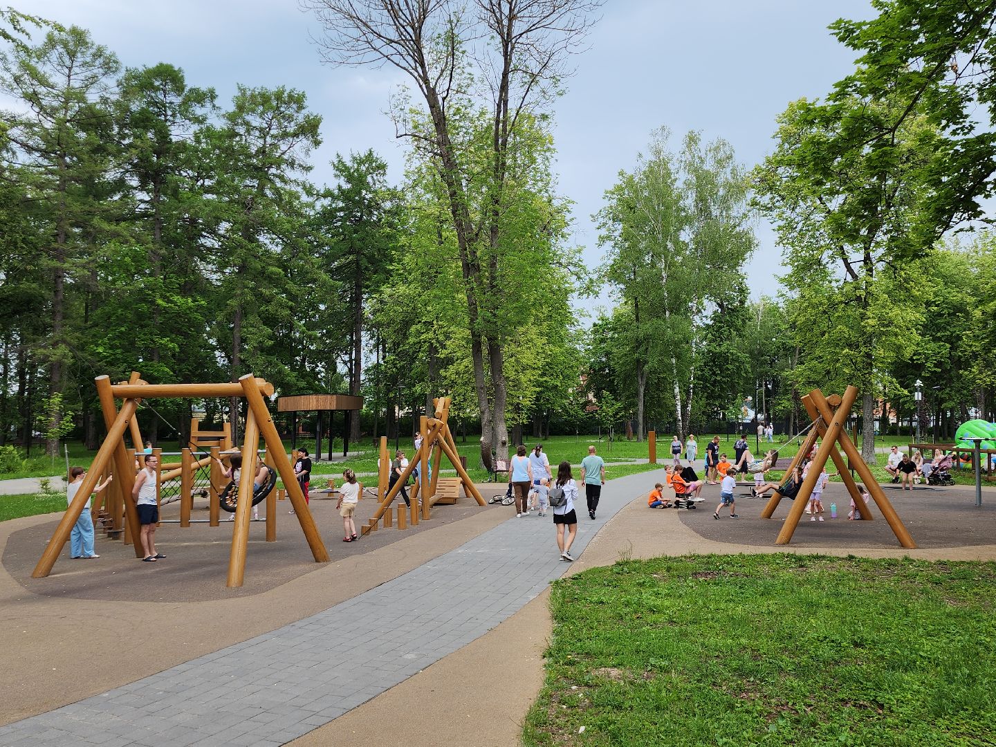 серпухов, подмосковье, парк имени олега степанова,