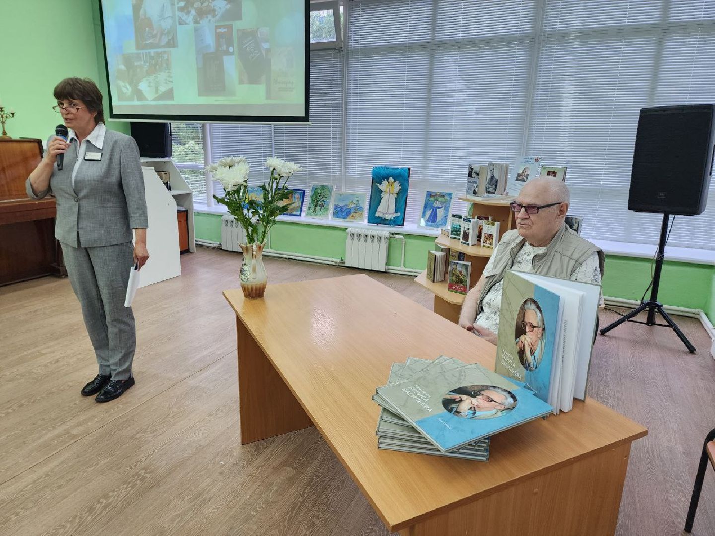 Солнечногорск, Культура, Открытие памятника, Борис Васильев, Библиотека, Книги,