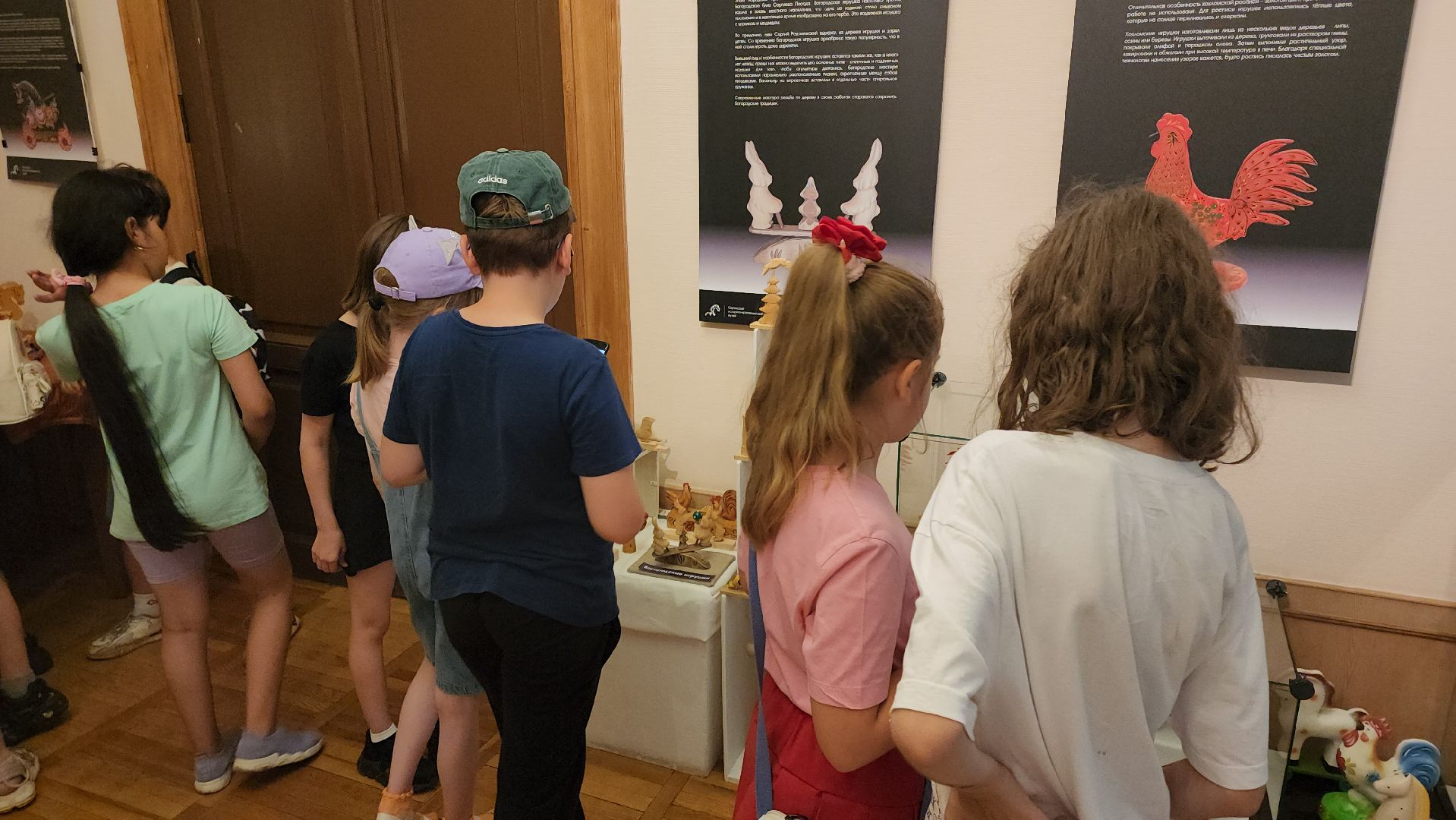 кашира, краеведческий музей, выставка, деревянная игрушка, богородская игрушка, ноев ковчег, александр михайлов,