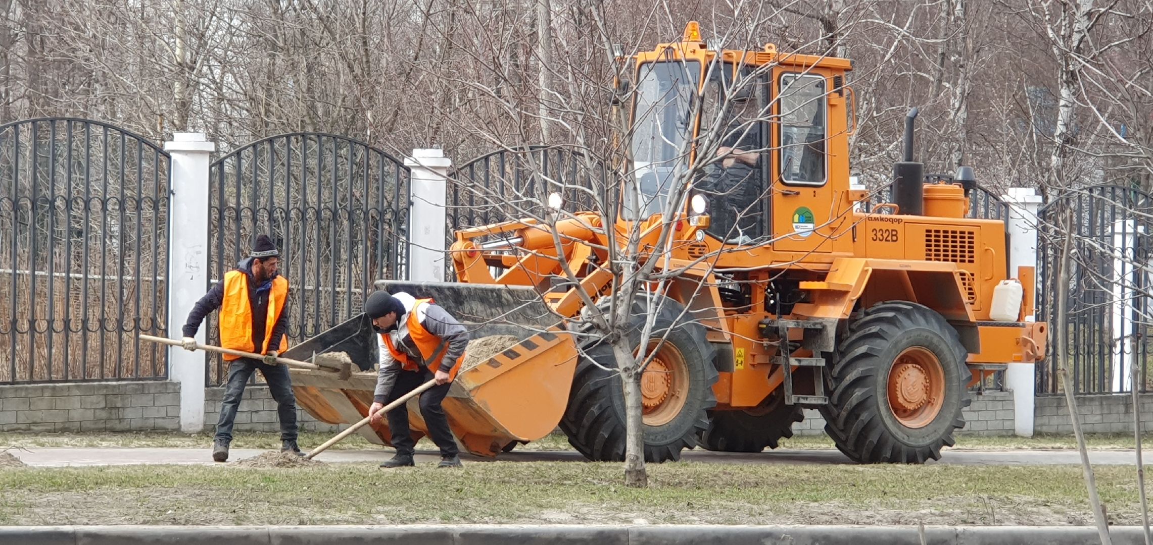 уборка, Дзержинский, перемены, месячник чистоты