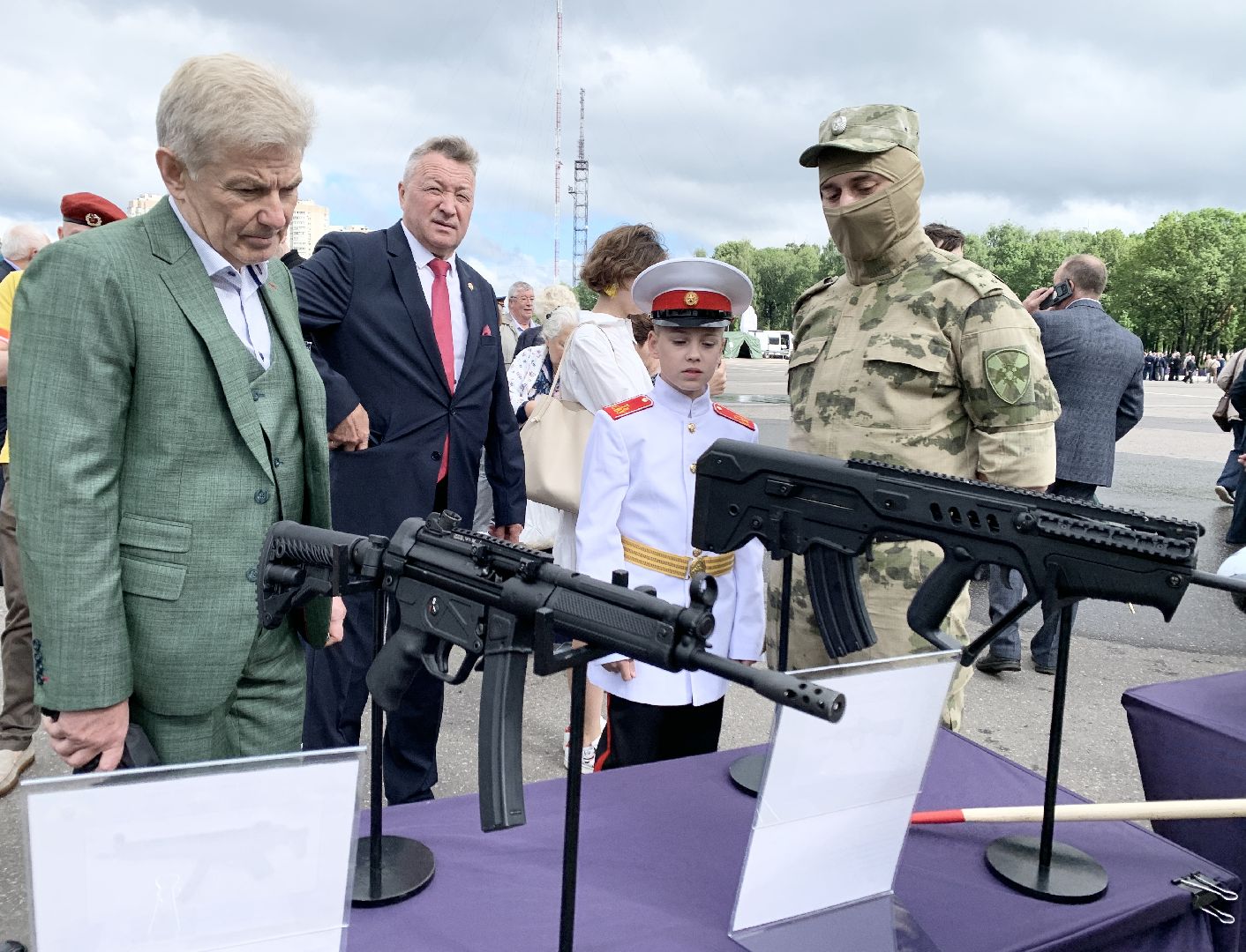 Балашиха, Подмосковье, 100 лет Дивизии имени Ф Э Дзержинского, Росгвардия, Орден Суворова, Выставка современных образцов вооружения и техники и трофеев из зоны СВО,