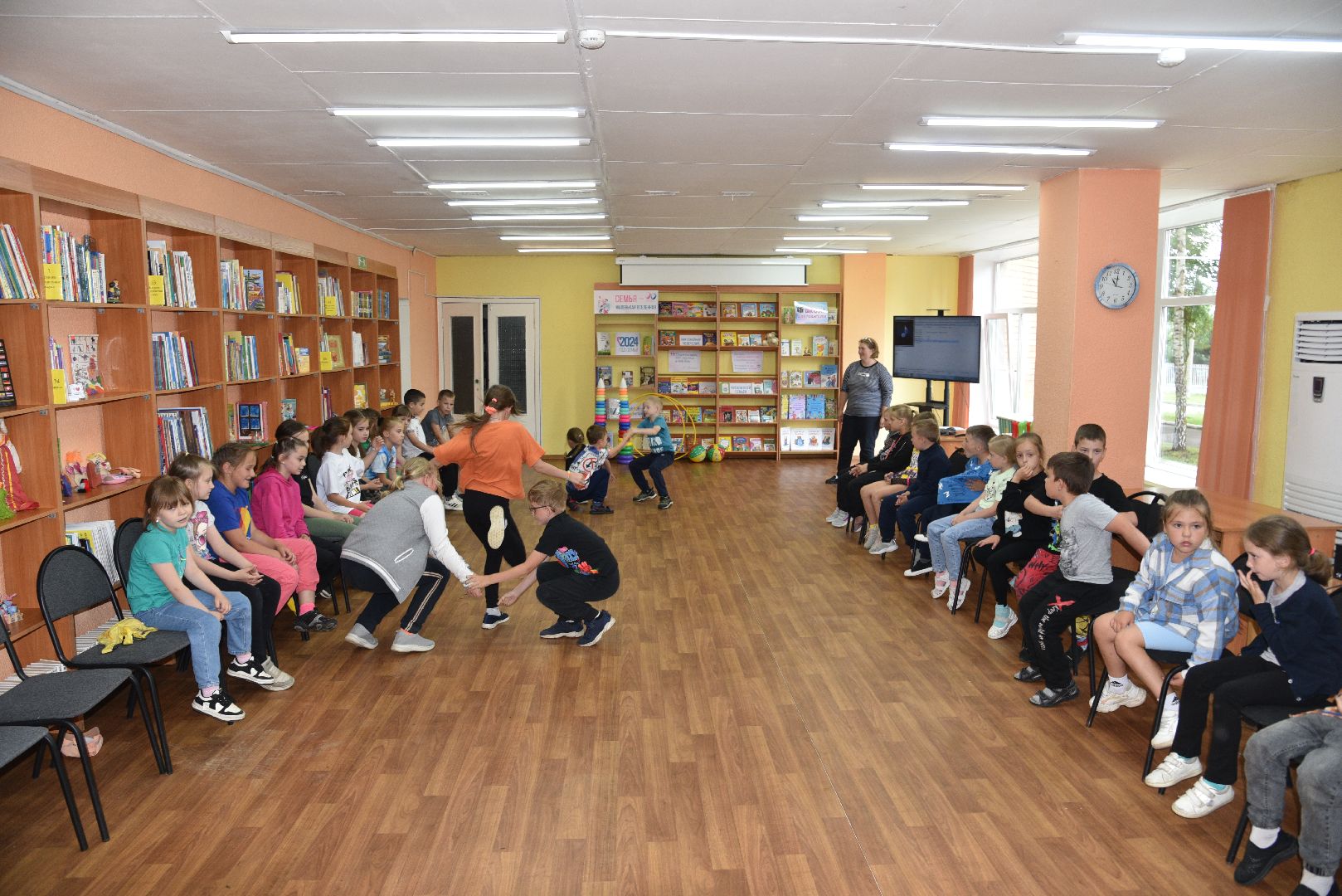 лотошино, лотошинская библиотека, дети, лагерь дневного пребывания,