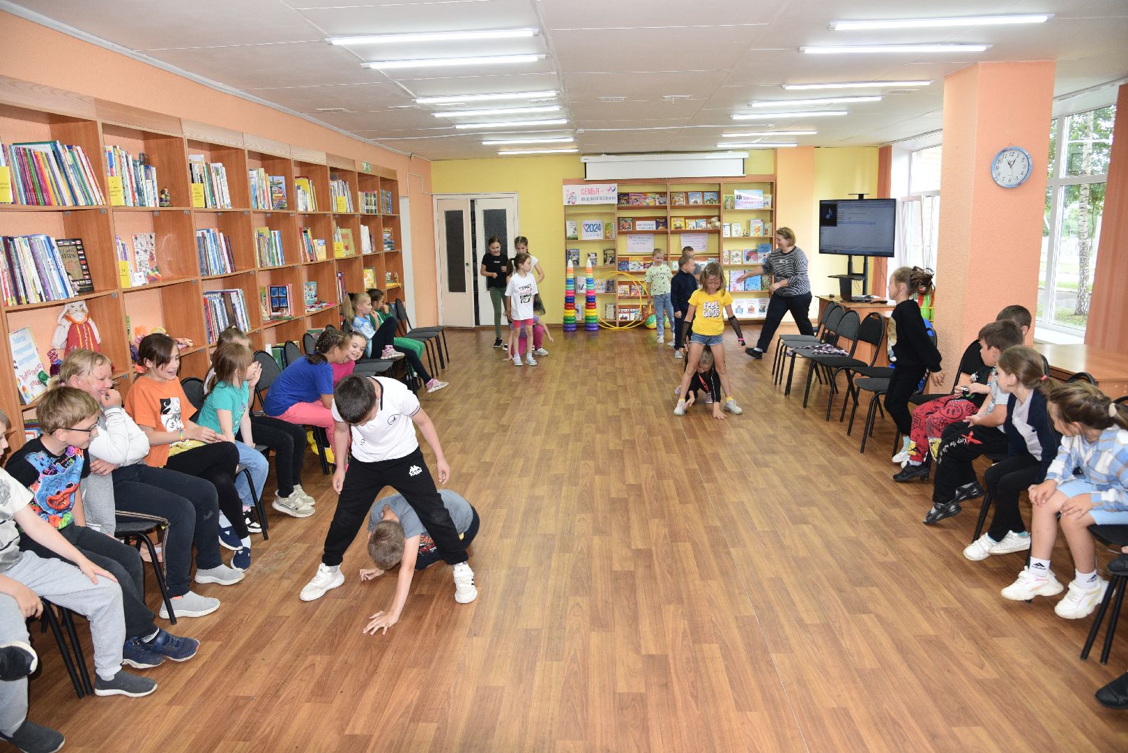 лотошино, лотошинская библиотека, дети, лагерь дневного пребывания,