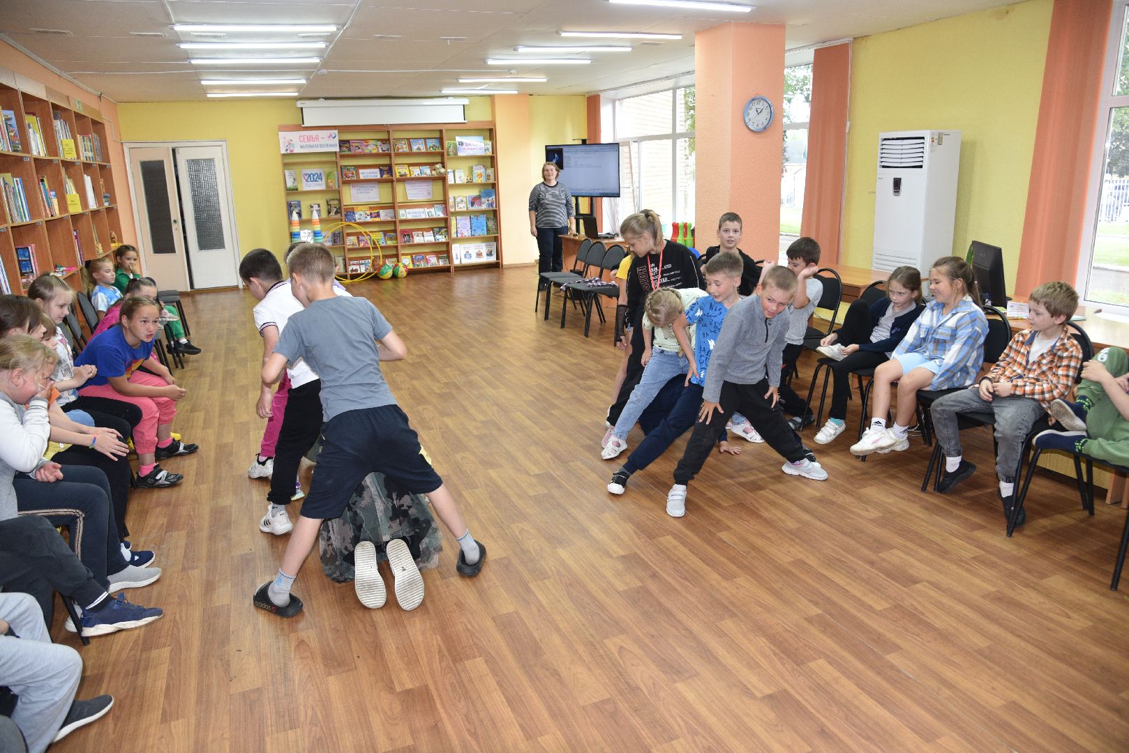 лотошино, лотошинская библиотека, дети, лагерь дневного пребывания,