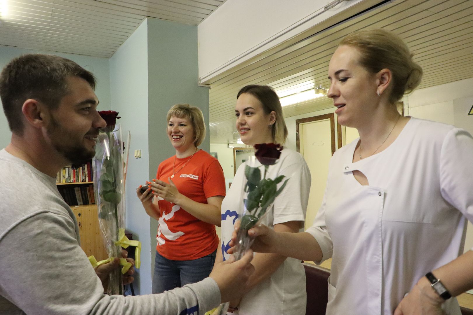 Серебряные Пруды, глава поздравил медиков, серебряно-прудская больница, здравоохранение, День медицинского работника,