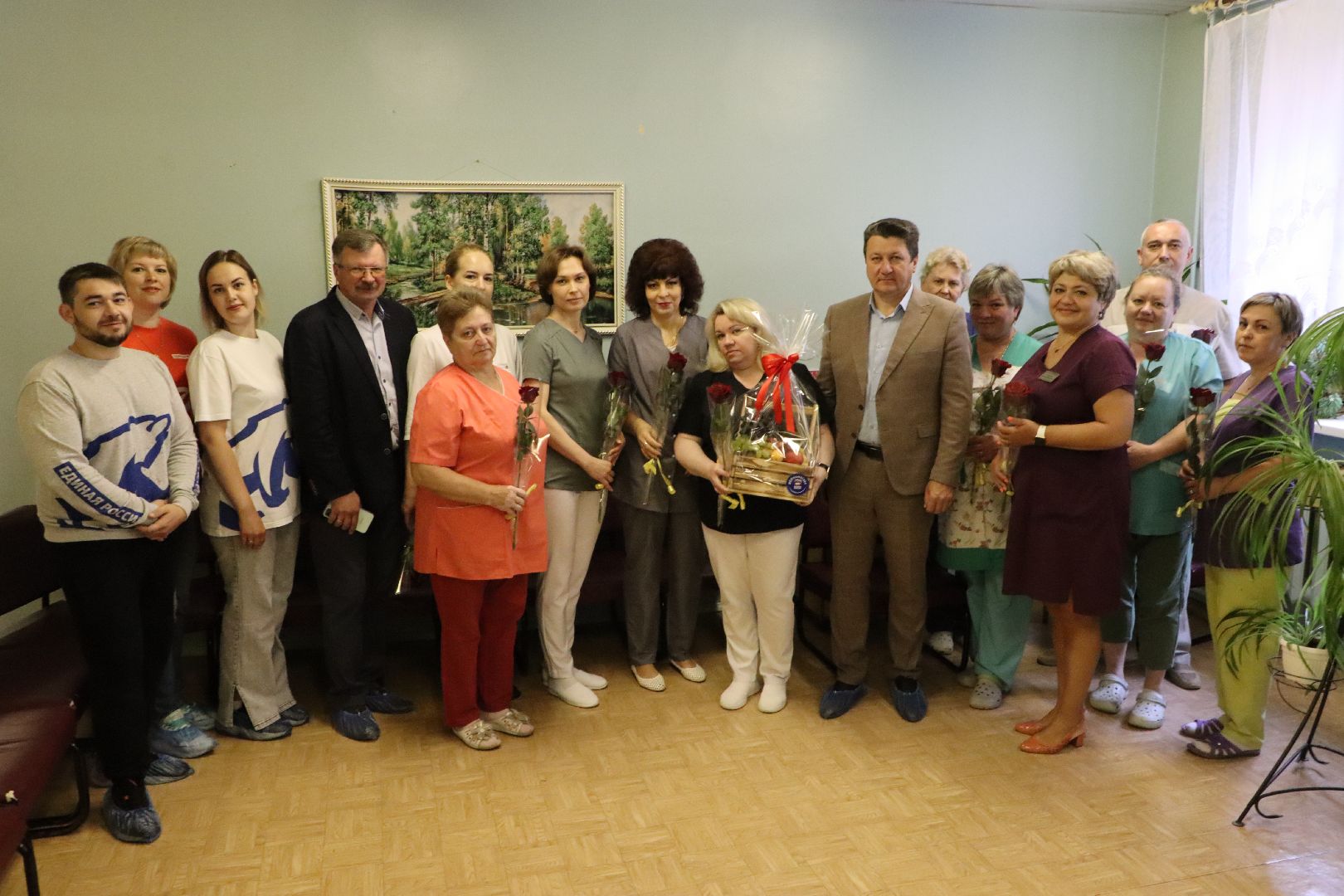 Серебряные Пруды, глава поздравил медиков, серебряно-прудская больница, здравоохранение, День медицинского работника,