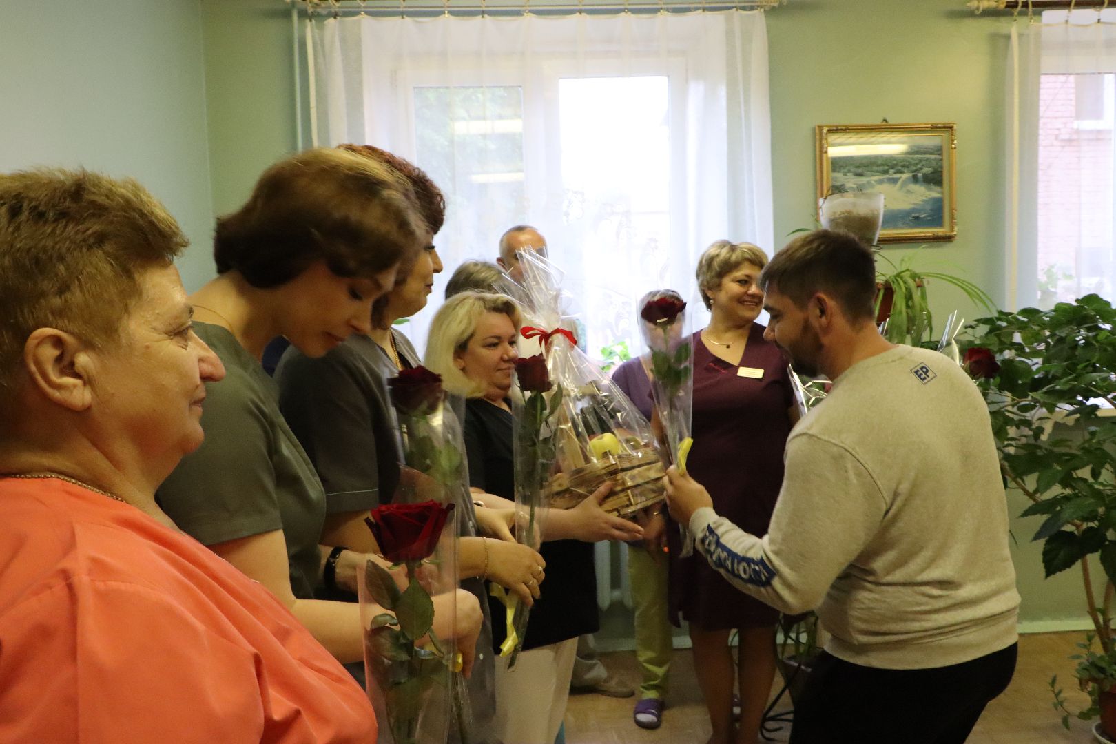 Серебряные Пруды, глава поздравил медиков, серебряно-прудская больница, здравоохранение, День медицинского работника,