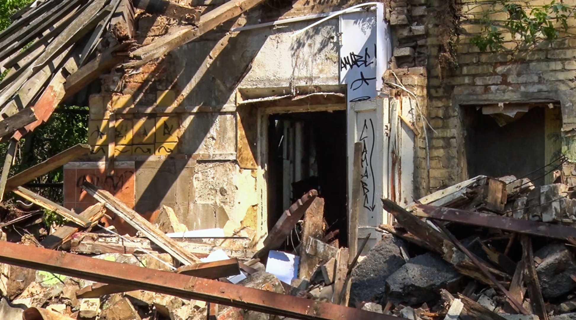 Клин, общество, ЖКХ, снос здания,