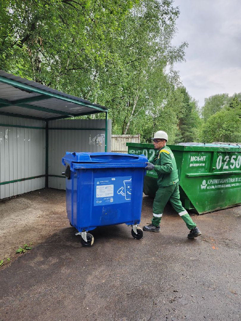 чехов, экология, контейнерная площадка, баки, мусорные контейнеры,