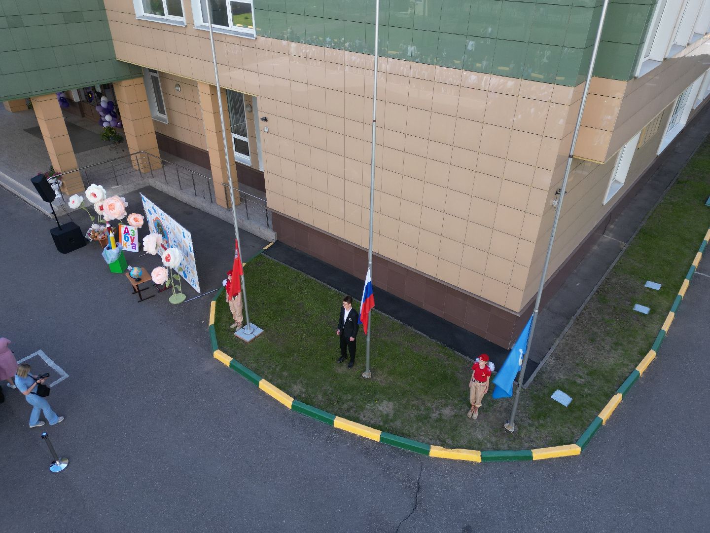 видео с коптера, реутов, школа,