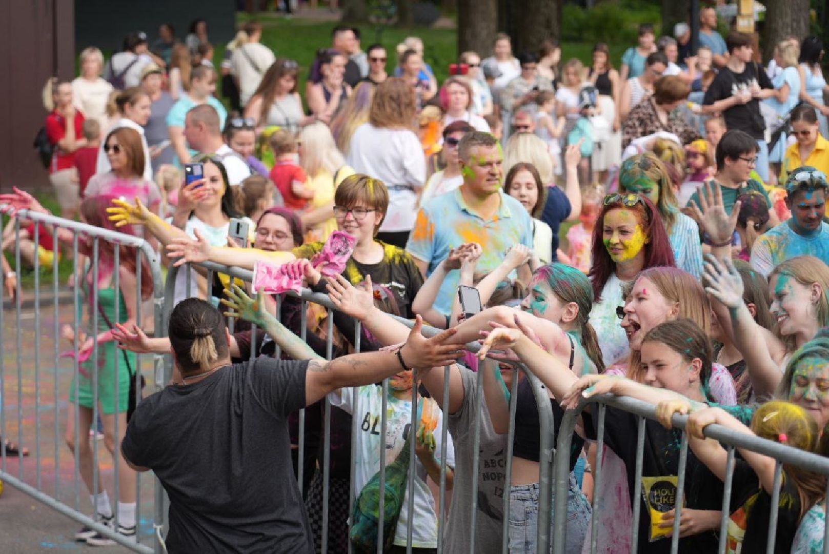 Молодежь, Парки МО, Парки Подмосковья, Краски Холи, Общество, Скитские пруды, Сергиев Посад, Сергиево-Посадскй городской округ, Фестиваль,