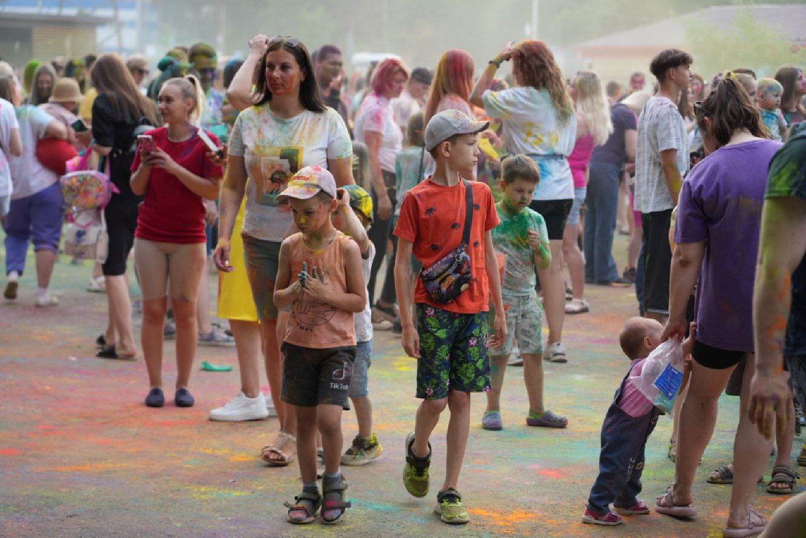 Молодежь, Парки МО, Парки Подмосковья, Краски Холи, Общество, Скитские пруды, Сергиев Посад, Сергиево-Посадскй городской округ, Фестиваль,