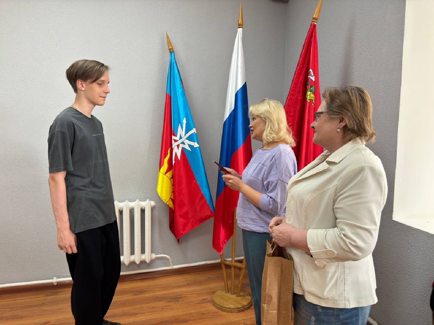 вручение паспорта, паспорт гражданина рф, администрация, восход,