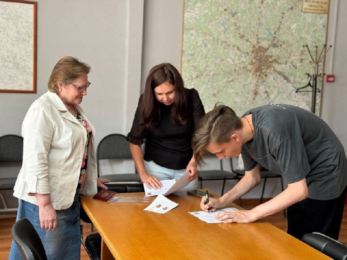 вручение паспорта, паспорт гражданина рф, администрация, восход,