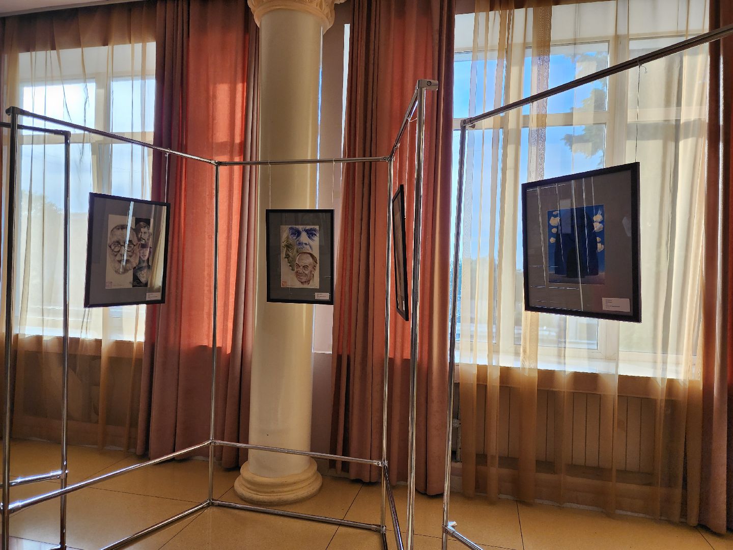 ногинск, мособлдрама, выставка, картины, общество, люди, театральный фестиваль,