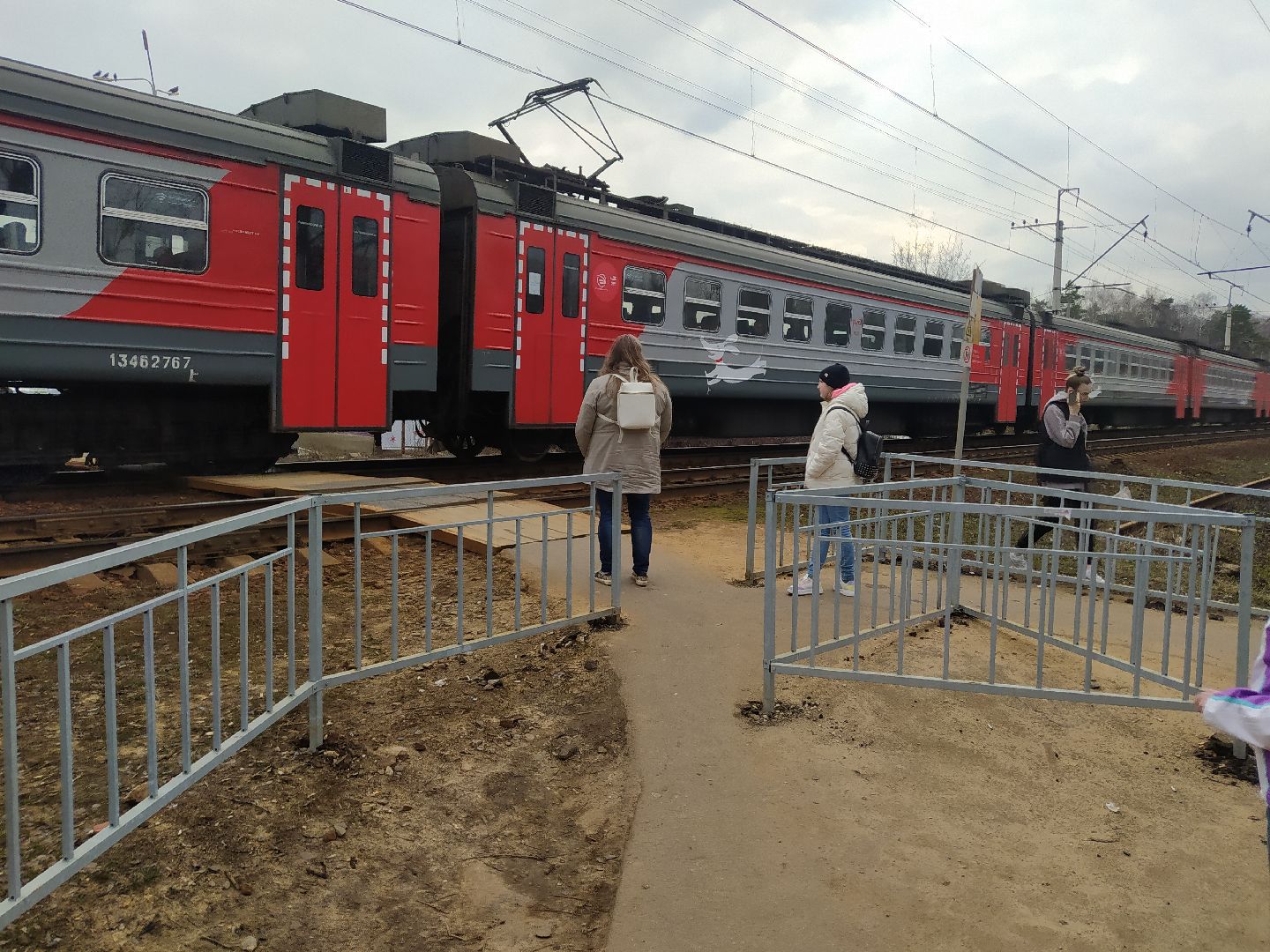 Железная дорога, станция, безопасность, переход