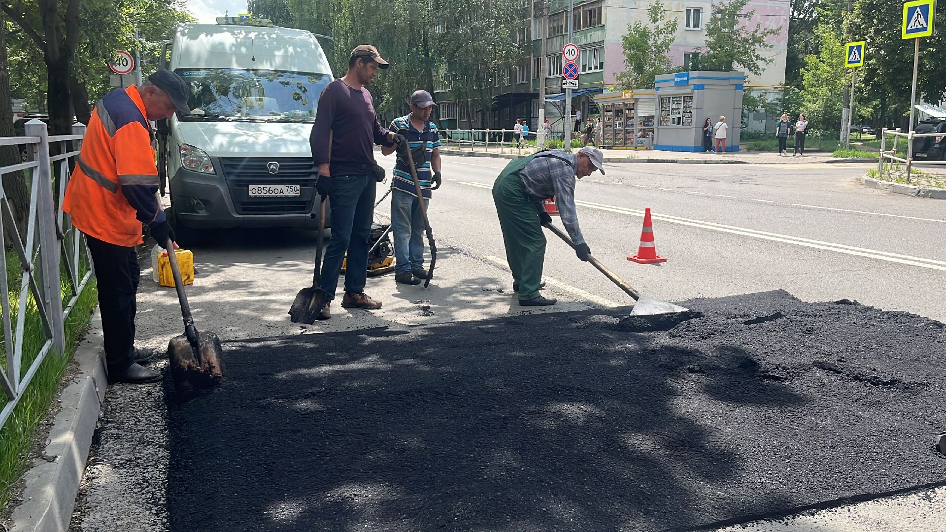 лежачие полицейские, лежачий полицейский, искусственная неровность, искусственные дорожные неровности, ямы, ямы на дорогах, ямочный ремонт, ремонт дорог,